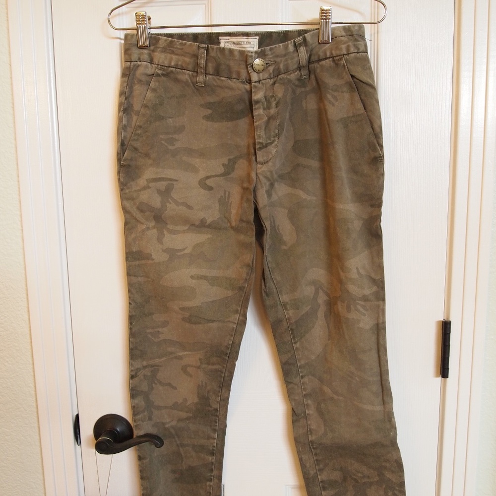 Current Elliott Camo pants - NWT